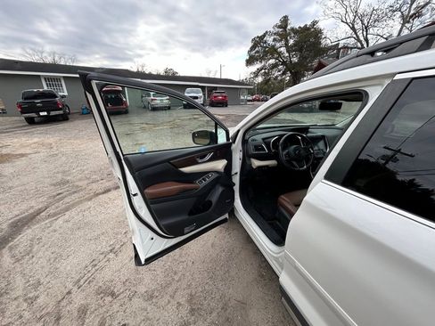 Used 2020 Subaru Ascent Touring image 28