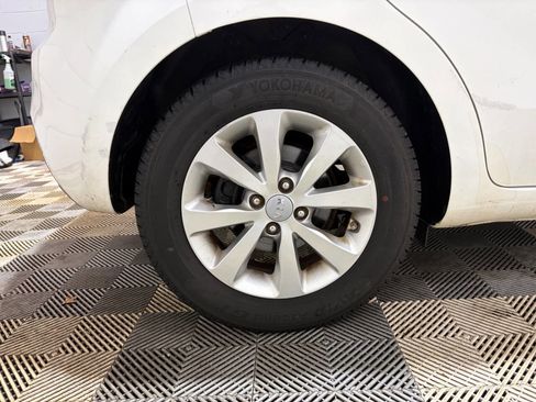 Used 2014 Kia Rio EX w/ Convenience Package image 25