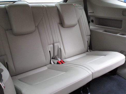 Used 2018 Volkswagen Atlas SE w/ R-Line Package FWD image 15