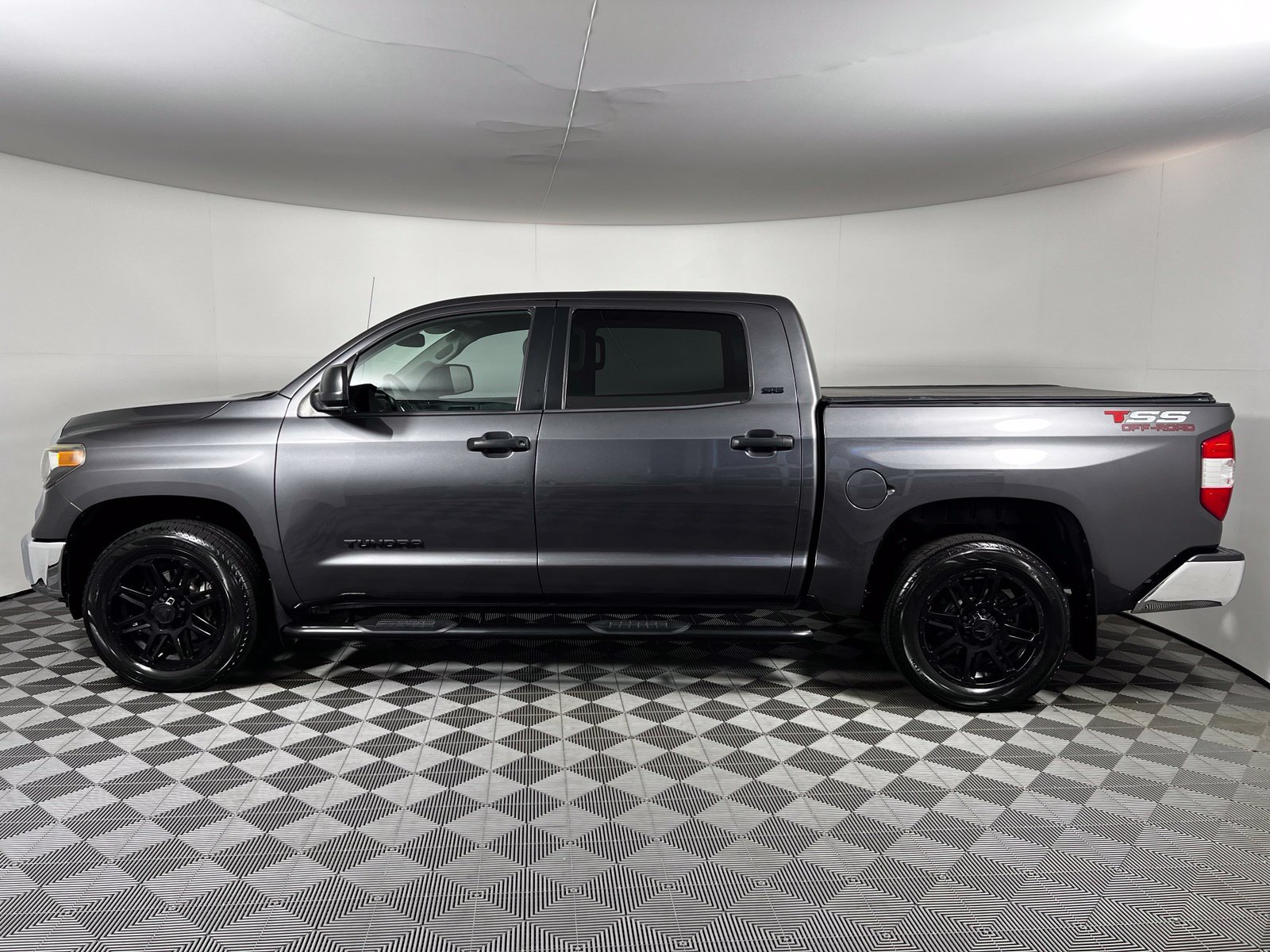 Used 2019 Toyota Tundra SR5 w/ SR5 Upgrade Package RWD image 6