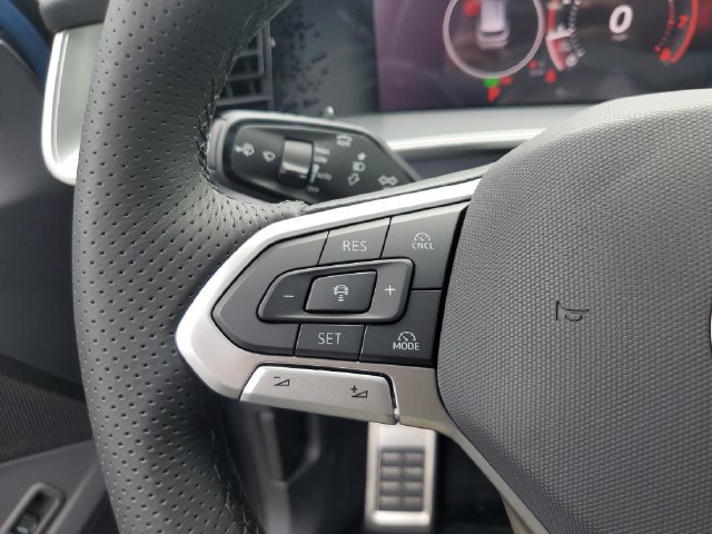 New 2026 Volkswagen Tiguan SE R-Line FWD image 26