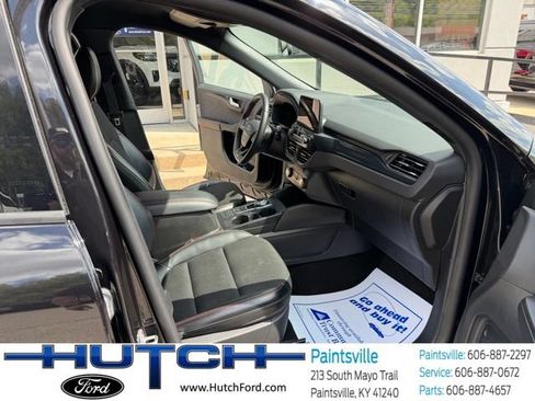 Used 2025 Ford Escape ST-Line Select AWD/4WD image 18
