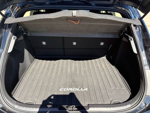 Used 2023 Toyota Corolla SE w/ SE Premium Package image 26