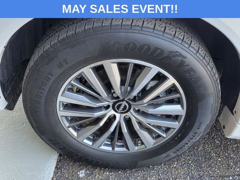 Used 2021 Nissan Armada SL w/ Captain's Chairs Package RWD image 46