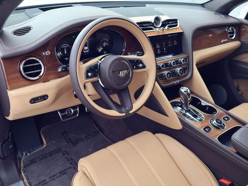 New 2026 Bentley Bentayga AWD/4WD image 3