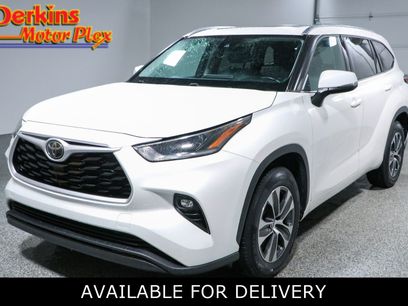 Used 2021 Toyota Highlander XLE