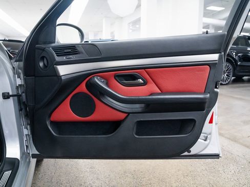 Used 2000 BMW M5 image 23