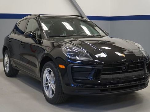 New 2026 Porsche Macan image 12