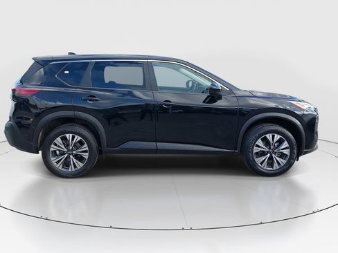 Used 2023 Nissan Rogue SV FWD image 8