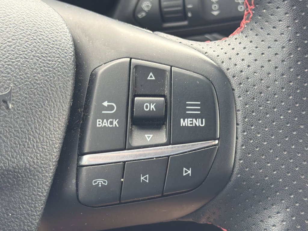 Certified 2024 Ford Escape ST-Line AWD/4WD image 19