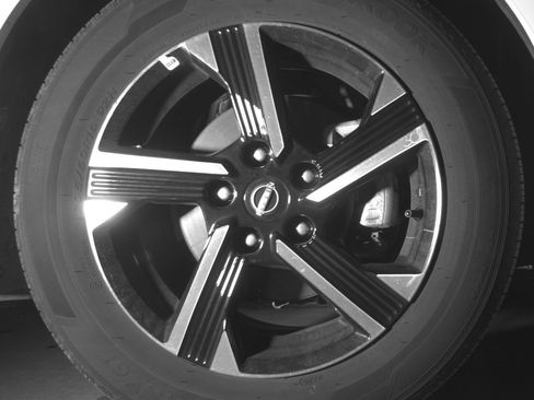 Used 2025 Nissan Sentra SV FWD image 12