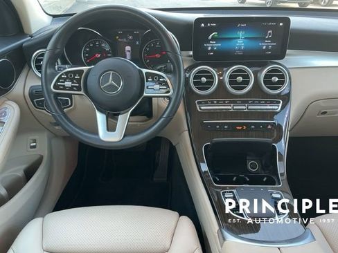 Used 2020 Mercedes-Benz GLC 300 image 11