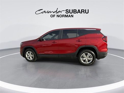 Used 2022 GMC Terrain SLE image 8