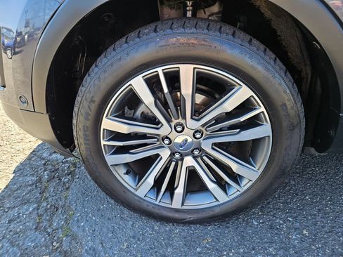 Used 2017 Ford Explorer Platinum AWD/4WD image 8
