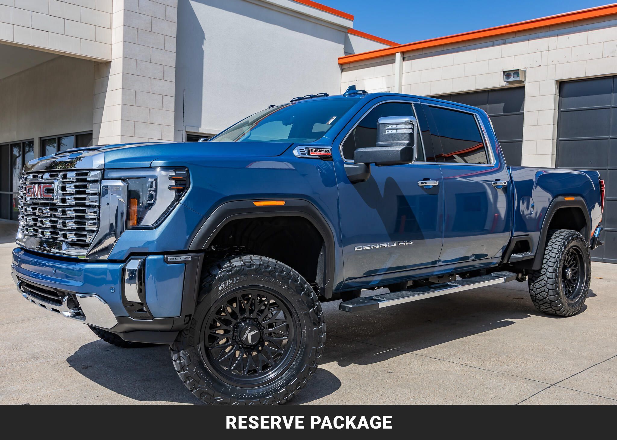 Used 2026 GMC Sierra 2500 Denali w/ Denali Reserve Package AWD/4WD image 5