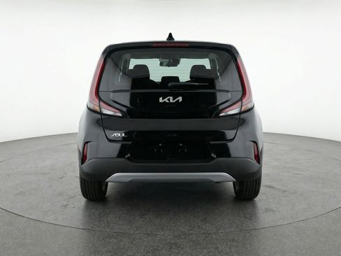 Used 2025 Kia Soul LX w/ LX Technology Package FWD image 7