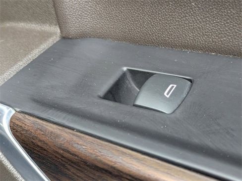 Used 2021 GMC Sierra 1500 SLT w/ SLT Premium Plus Package image 32