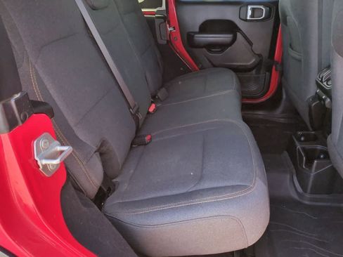 Used 2024 Jeep Wrangler Unlimited Sport AWD/4WD image 19