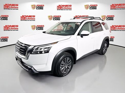 Certified 2025 Nissan Pathfinder SV AWD/4WD image 13