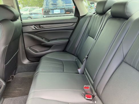 Used 2022 Honda Accord Sport Special Edition image 9