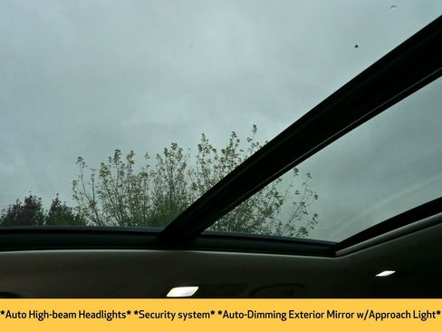 Certified 2022 Subaru Ascent Limited w/ Technology Package image 12