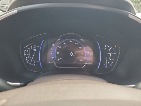 Used 2019 Hyundai Santa Fe Limited FWD image 16