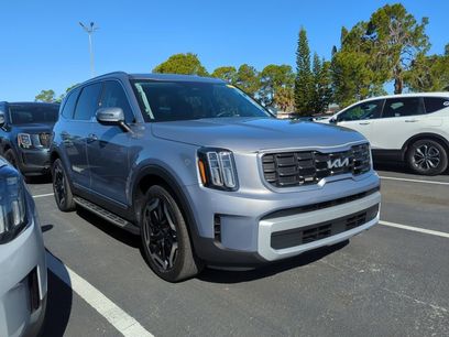 Certified 2025 Kia Telluride S