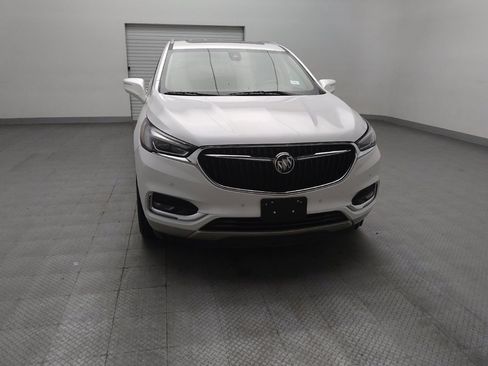 Used 2020 Buick Enclave Premium w/ Sun and Sites Package FWD image 14