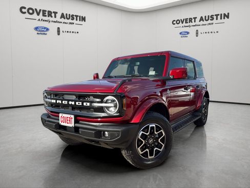 Certified 2026 Ford Bronco Outer Banks AWD/4WD image 1