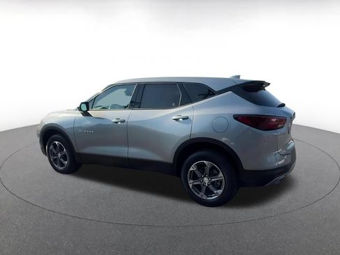 Used 2025 Chevrolet Blazer LT FWD image 10