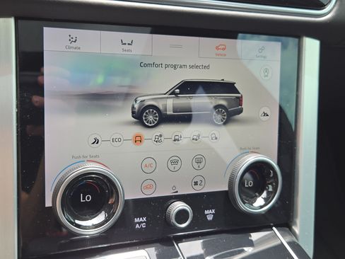 Used 2020 Land Rover Range Rover HSE AWD/4WD image 28