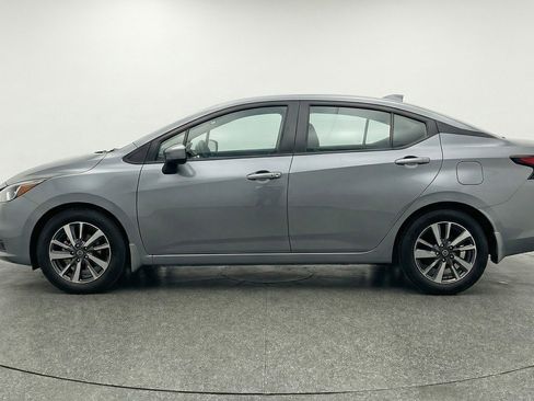 Used 2025 Nissan Versa SV FWD image 5