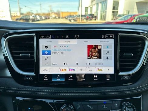 New 2026 Chrysler Pacifica Select image 34