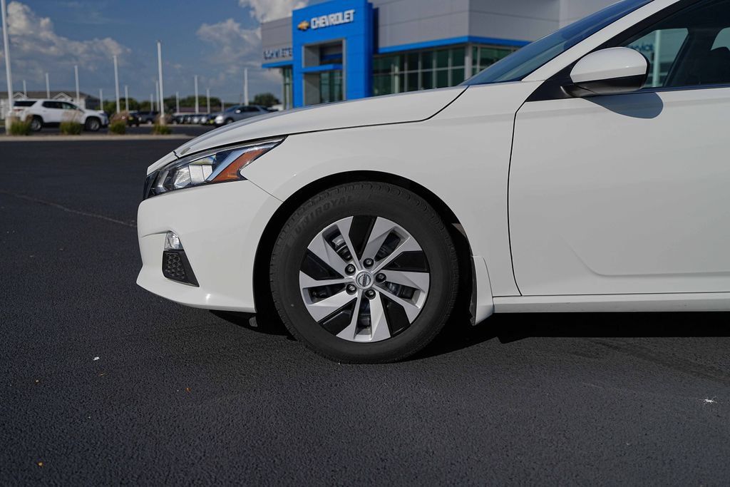 Used 2021 Nissan Altima 2.5 S w/ Driver Assist Package FWD image 11