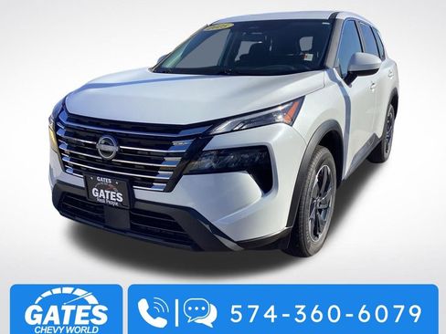 Used 2025 Nissan Rogue SV AWD/4WD image 5