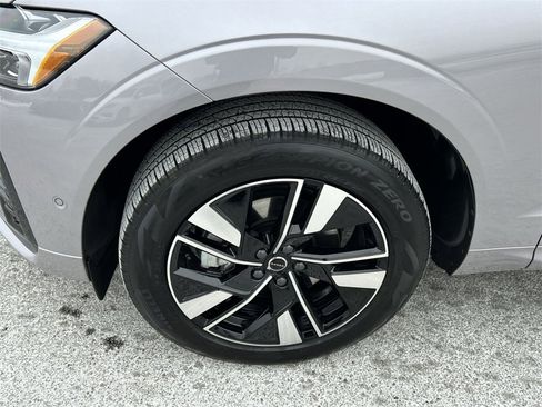 New 2026 Volvo XC60 B5 Plus w/ Climate Package image 10