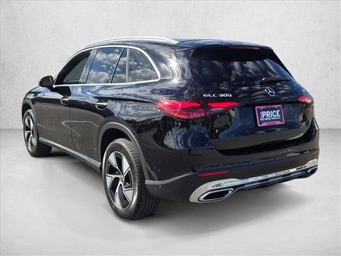 Used 2024 Mercedes-Benz GLC 300 4MATIC image 8
