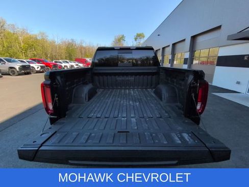 Certified 2026 GMC Sierra 1500 SLT w/ SLT Premium Plus Package AWD/4WD image 28