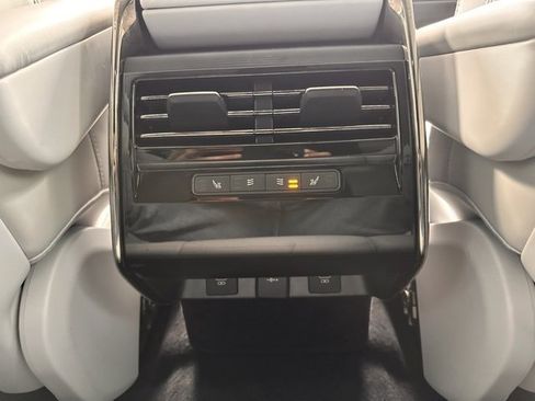 Used 2024 Land Rover Range Rover Sport SE image 27