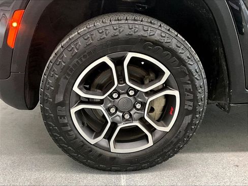 Used 2022 Jeep Grand Cherokee Trailhawk AWD/4WD image 7