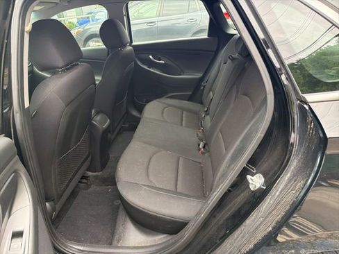 Used 2018 Hyundai Elantra GT FWD image 8