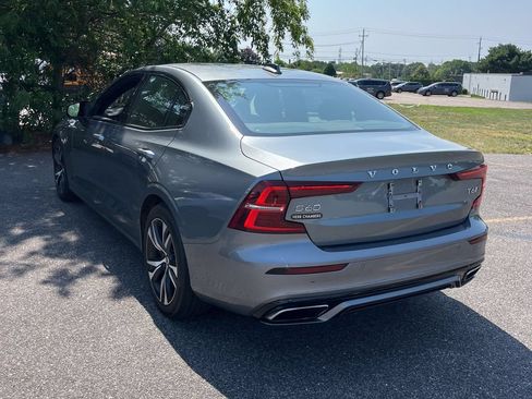 Used 2019 Volvo S60 T6 R-Design AWD/4WD image 2