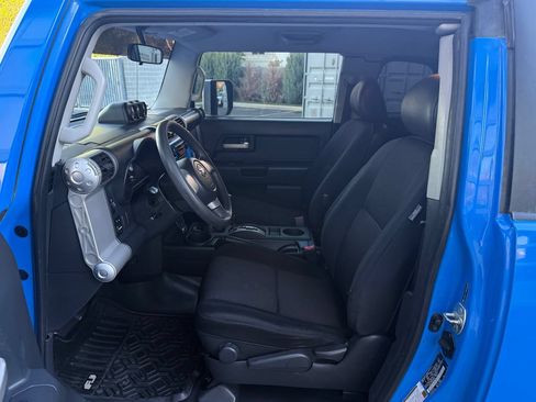 Used 2008 Toyota FJ Cruiser 4WD image 25