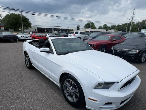 Used 2014 Ford Mustang Premium RWD image 2