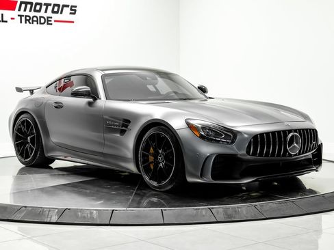 Used 2018 Mercedes-Benz AMG GT R image 3