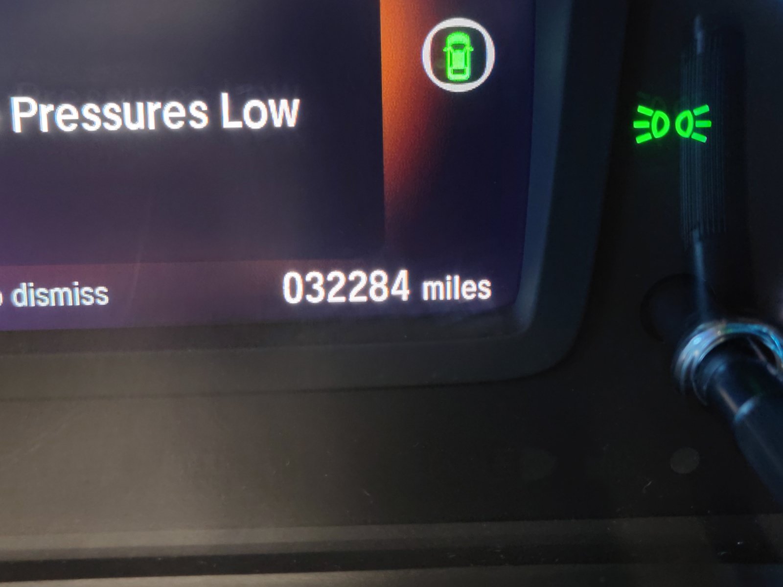 Used 2024 Honda Odyssey Touring image 2