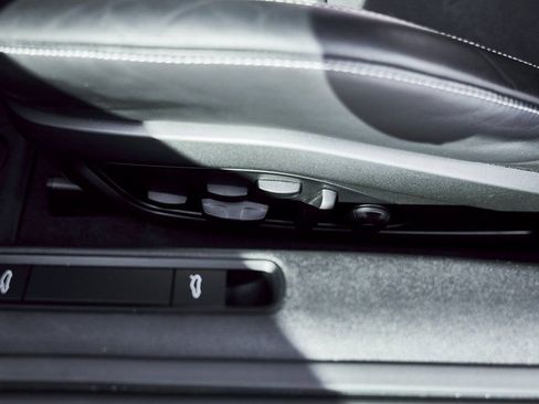 Used 2022 Porsche 911 GT3 image 34