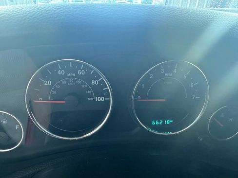 Used 2014 Jeep Wrangler Unlimited Sahara AWD/4WD image 3