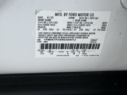Used 2022 Ford Explorer Limited w/ Equipment Group 301A RWD image 32