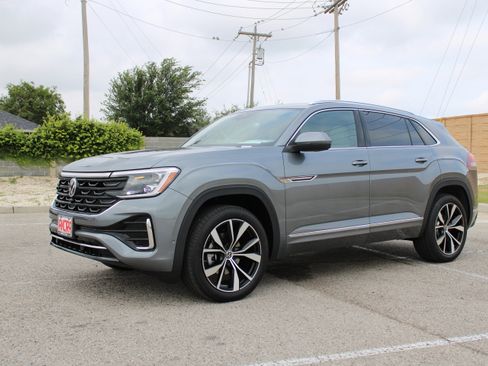 New 2025 Volkswagen Atlas Cross Sport SEL Premium R-Line image 6